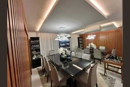 Casa à venda com 375m², 5 quartos e 1 vaga