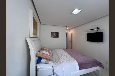 Casa à venda com 612m², 5 quartos e 4 vagasSuíte 1