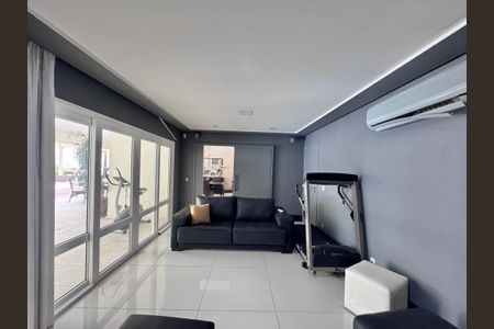 Casa à venda com 612m², 5 quartos e 4 vagasSala de TV