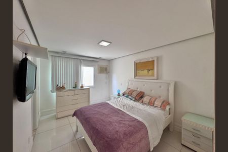 Casa à venda com 612m², 5 quartos e 4 vagasSuíte 1