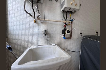 Casa à venda com 612m², 5 quartos e 4 vagasÁrea de Serviço