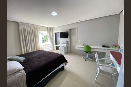 Casa à venda com 612m², 5 quartos e 4 vagasSuíte 5