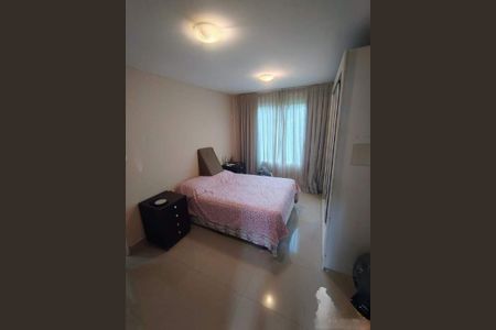 Casa à venda com 167m², 4 quartos e 1 vaga