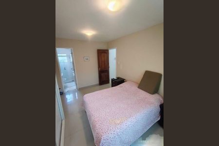 Casa à venda com 167m², 4 quartos e 1 vaga