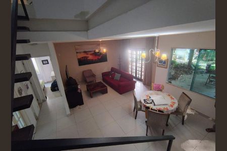 Casa à venda com 167m², 4 quartos e 1 vaga