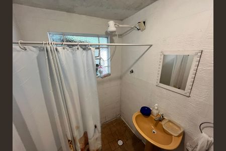 Casa à venda com 258m², 3 quartos e 2 vagasBanheiro de serviço