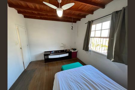 Casa à venda com 258m², 3 quartos e 2 vagasQuarto 1