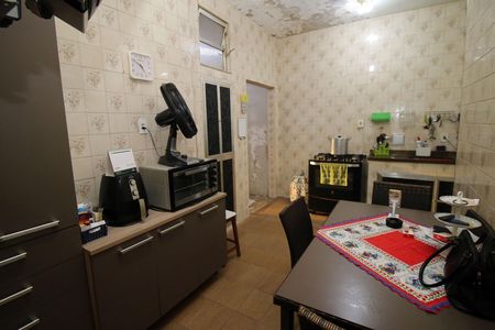 Apartamento à venda com 330m², 2 quartos e 3 vagasCozinha