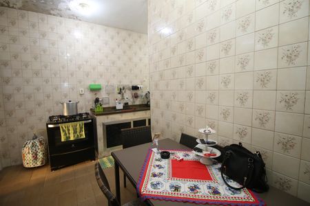 Apartamento à venda com 330m², 2 quartos e 3 vagasCozinha