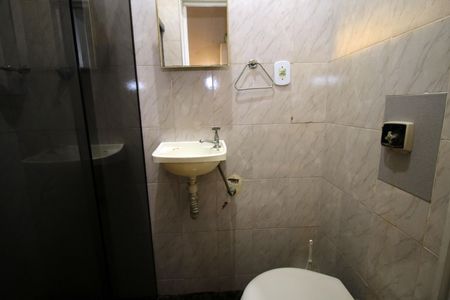 Apartamento à venda com 330m², 2 quartos e 3 vagasBanheiro de Serviço