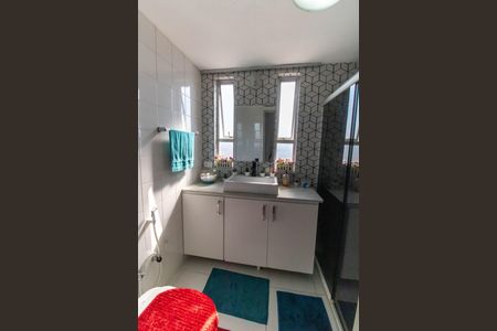 Apartamento à venda com 90m², 2 quartos e 1 vaga Apartamento à venda com 90m², 2 quartos e 1 vagaBanheiro