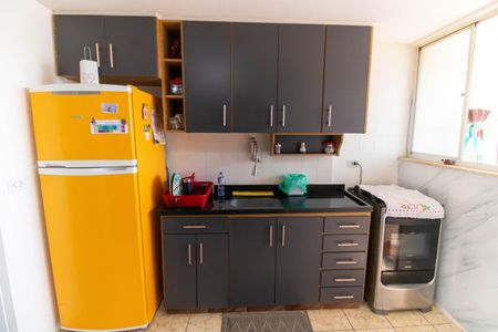 Apartamento à venda com 90m², 2 quartos e 1 vaga Apartamento à venda com 90m², 2 quartos e 1 vagaCozinha