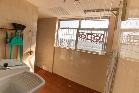 Apartamento à venda com 90m², 2 quartos e 1 vaga Apartamento à venda com 90m², 2 quartos e 1 vagaÁrea de Serviço