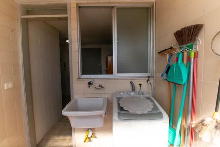 Apartamento à venda com 90m², 2 quartos e 1 vaga Apartamento à venda com 90m², 2 quartos e 1 vagaÁrea de Serviço