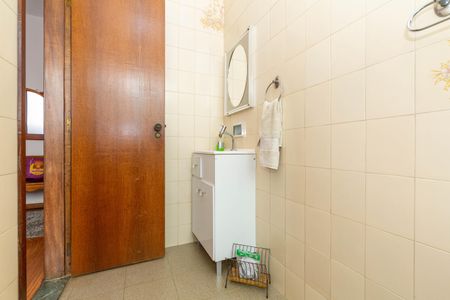 Casa à venda com 264m², 4 quartos e 6 vagasBanheiro da Suíte 