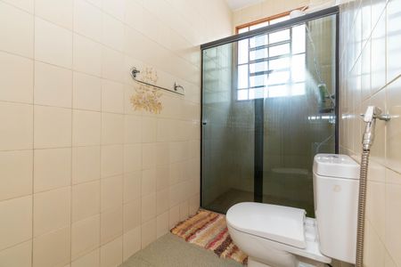 Casa à venda com 264m², 4 quartos e 6 vagasBanheiro da Suíte 