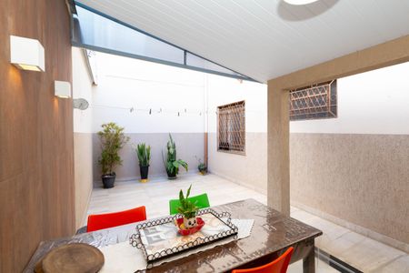 Casa à venda com 264m², 4 quartos e 6 vagasÁrea Gourmet