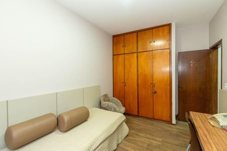 Casa à venda com 264m², 4 quartos e 6 vagasQuarto 1