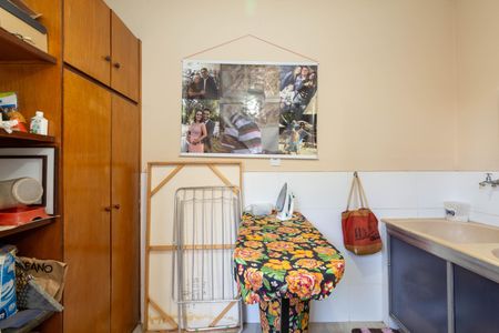 Casa à venda com 264m², 4 quartos e 6 vagasÁrea de Serviço