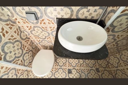 Apartamento para alugar com 90m², 2 quartos e sem vagaBanheiro da Suíte