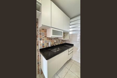 Apartamento para alugar com 90m², 2 quartos e sem vagaCozinha
