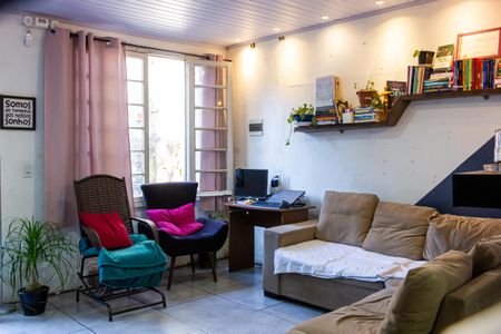 Casa para alugar com 80m², 2 quartos e 1 vaga Casa para alugar com 80m², 2 quartos e 1 vagaSala