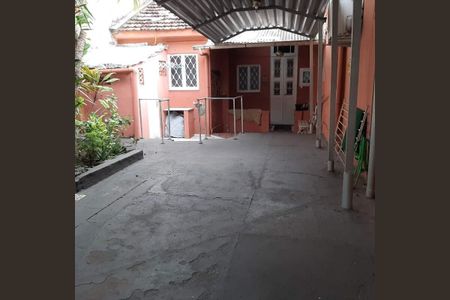 Casa à venda com 190m², 2 quartos e 5 vagas
