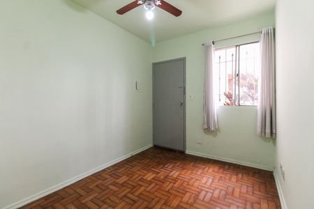 Apartamento à venda com 43m², 2 quartos e 1 vaga Apartamento à venda com 43m², 2 quartos e 1 vagaSala