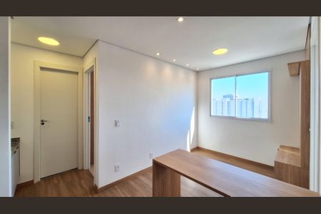 Apartamento para alugar com 32m², 2 quartos e sem vaga Apartamento para alugar com 32m², 2 quartos e sem vagaSala