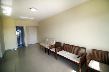 Apartamento à venda com 70m², 3 quartos e 1 vagaSala