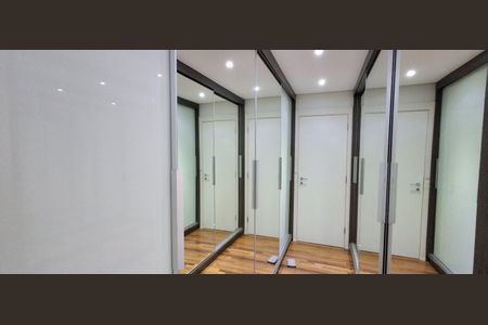 Apartamento à venda com 156m², 3 quartos e 2 vagas Apartamento à venda com 156m², 3 quartos e 2 vagasCloset da suíte 1