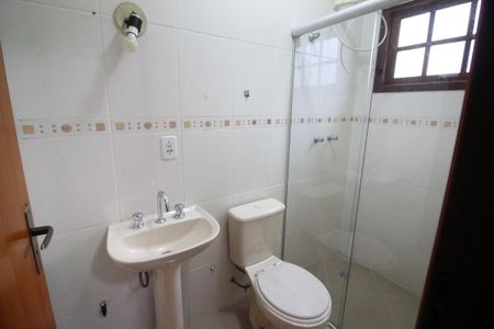 Casa à venda com 189m², 3 quartos e 5 vagasBanheiro da Suíte 2