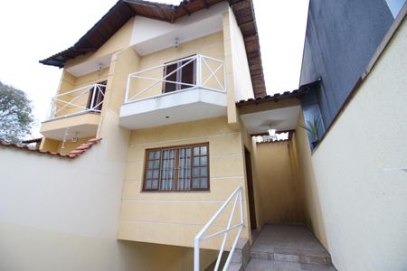Casa à venda com 189m², 3 quartos e 5 vagasFachada