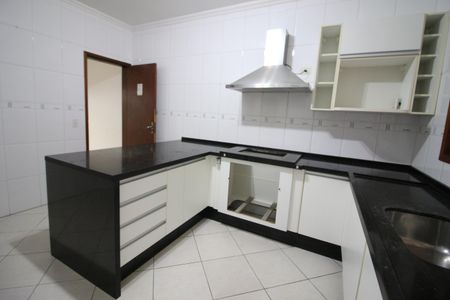 Casa à venda com 189m², 3 quartos e 5 vagasCozinha