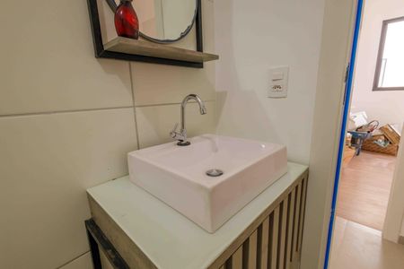 Apartamento para alugar com 48m², 2 quartos e 1 vaga Apartamento para alugar com 48m², 2 quartos e 1 vagaBanheiro