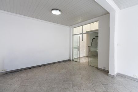 Casa à venda com 200m², 4 quartos e 2 vagasSala