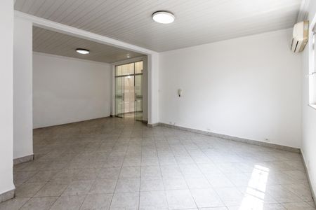 Casa à venda com 200m², 4 quartos e 2 vagasSala