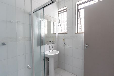 Casa à venda com 200m², 4 quartos e 2 vagasBanheiro da Suíte 1