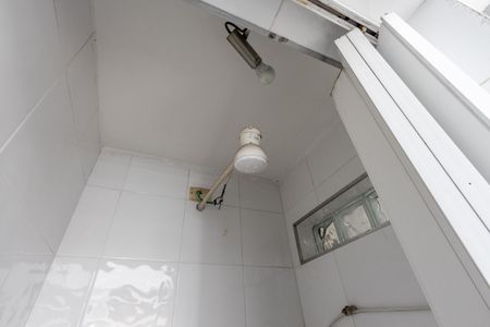 Casa à venda com 200m², 4 quartos e 2 vagasBanheiro de Serviço