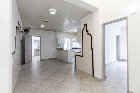 Casa à venda com 200m², 4 quartos e 2 vagasCopa