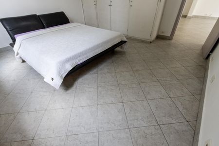 Casa à venda com 200m², 4 quartos e 2 vagasSuíte 1