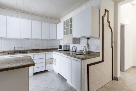 Casa à venda com 200m², 4 quartos e 2 vagasCozinha