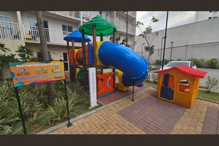 Apartamento à venda com 28m², 1 quarto e sem vaga Apartamento à venda com 28m², 1 quarto e sem vagaÁrea Comum - Playground