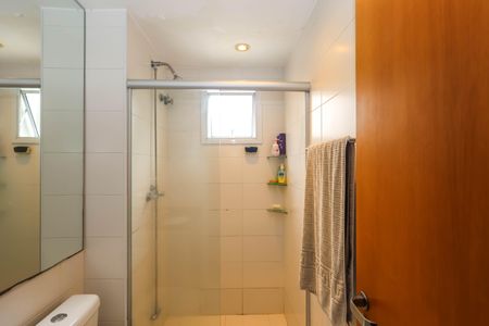 Apartamento à venda com 115m², 3 quartos e 2 vagas Apartamento à venda com 115m², 3 quartos e 2 vagasBanheiro da Suíte