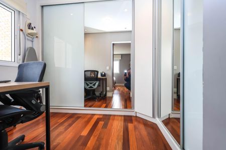 Apartamento à venda com 115m², 3 quartos e 2 vagas Apartamento à venda com 115m², 3 quartos e 2 vagasQuarto 1