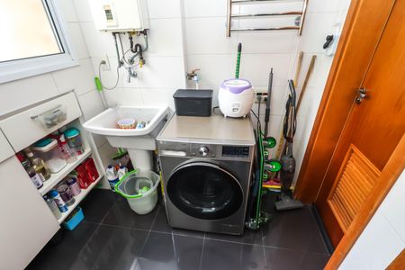 Apartamento à venda com 115m², 3 quartos e 2 vagas Apartamento à venda com 115m², 3 quartos e 2 vagasÁrea de Serviço