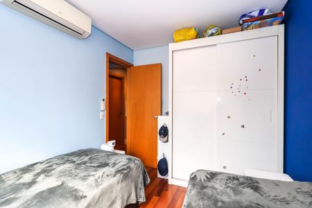 Apartamento à venda com 115m², 3 quartos e 2 vagas Apartamento à venda com 115m², 3 quartos e 2 vagasQuarto 2