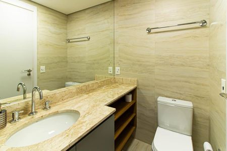 Apartamento à venda com 173m², 3 quartos e 2 vagasBanheiro da Suíte 3