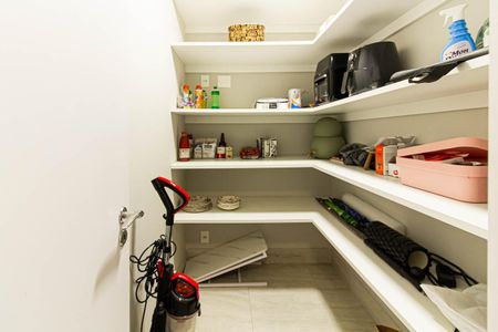 Apartamento à venda com 173m², 3 quartos e 2 vagasDespensa