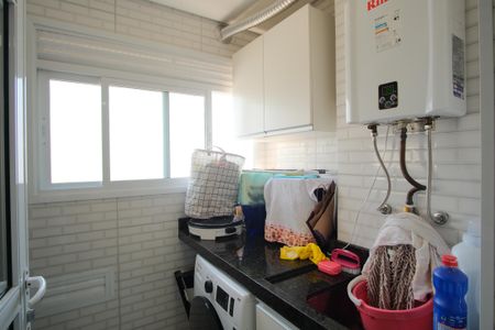 Apartamento à venda com 64m², 2 quartos e 1 vagaÁrea de Serviço